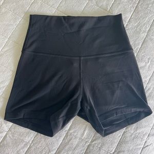 Lululemon Align Shorts (original design)